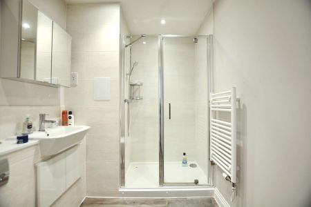 1 bedroom apartment to rent - Photo 2