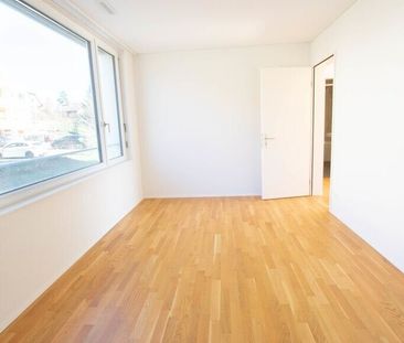 Appartement moderne de 4,5 pièces avec balcon à la gare de Lyss - Photo 5