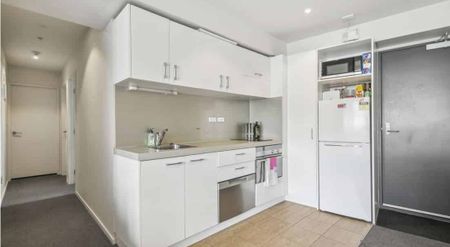 3 Bedroom Soho with Views - Photo 4