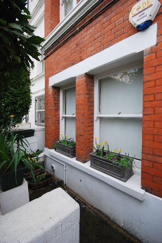 Rosendale Road, West Dulwich, SE21 - Photo 4