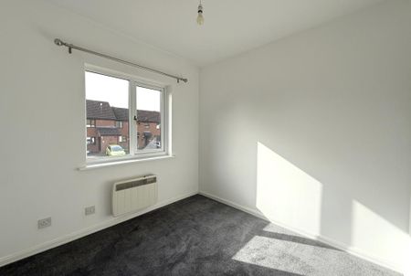 2 bedroom semi-detached house to rent - Photo 5
