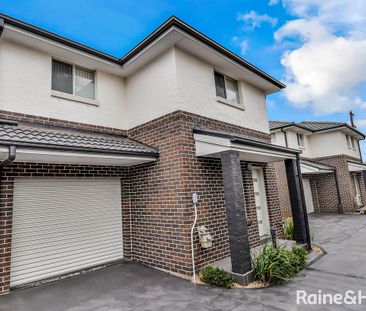 Modern Townhouse - Photo 1