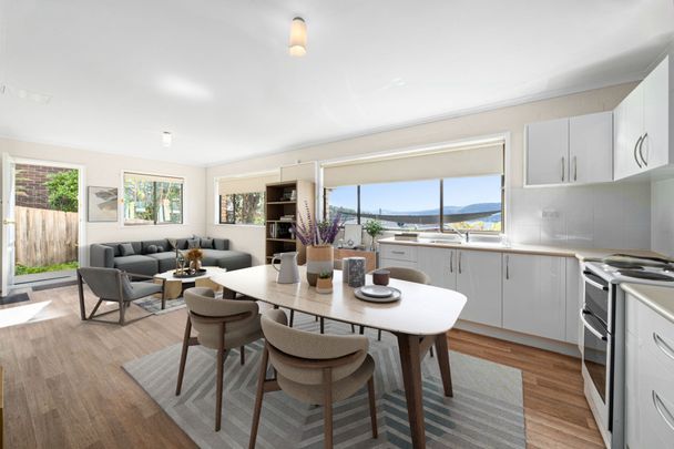 Spacious & Versatile Family Home with Stunning Views - Photo 1