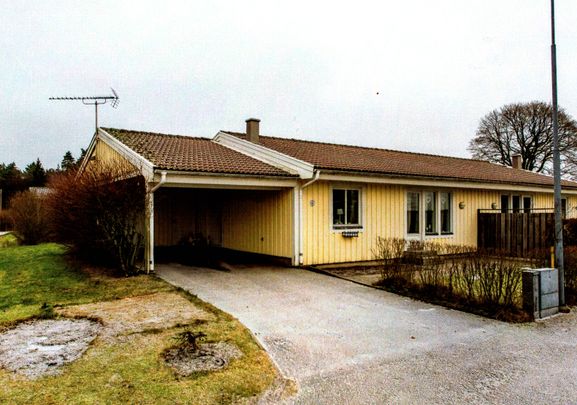 Fjärilsvägen, Limmared - Foto 1