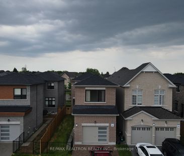 For Lease - 9 Mountainside Crescent, Whitby, Ontario - Photo 1