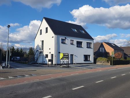 Recent & zeer ruim duplex appartement met 3 slpks, terras en tuin ! – Verlinden Vastgoed - Photo 2