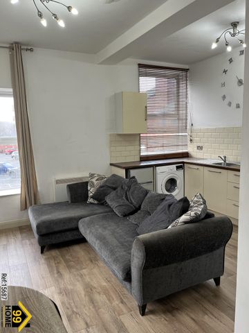 1 bed Apartment in 2 Long Meadow Passage , Hyde, SK14 2AL - Photo 5