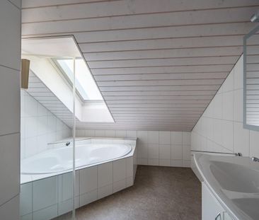 Exklusive 5.5-Zimmer-Dachwohnung mit direktem Liftzugang - Foto 5