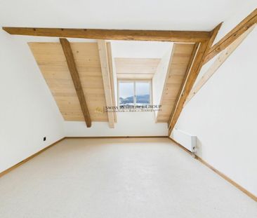 A home with history and future – light and tranquility in Oetwil an... - Photo 5