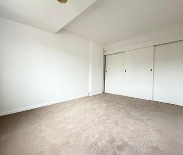 2 bedroom semi-detached house to rent - Photo 4