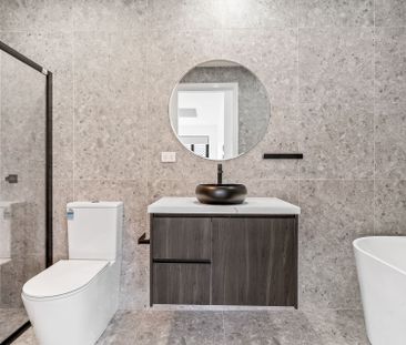 Contemporary Luxury Living - Photo 6