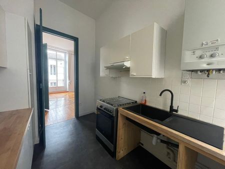 Location Appartement 3 pièces 71m² MONT DE MARSAN 40000 - Photo 4