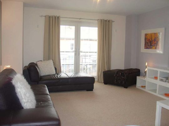 2 Bed Apartment - Photo 1