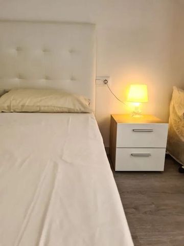 Carrer de Peris Mencheta, Valencia, Valencian Community 46020 - Photo 3