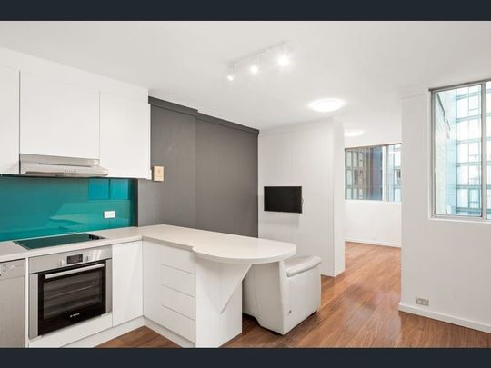 Modern Light-Filled Studio in Prime Surry Hills Location - Photo 1