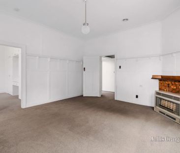 3 Bed, 2 Bath - Photo 4