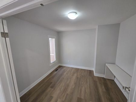 For Lease - 58 Roughfield Crescent Unit# Main, Toronto, Ontario - Photo 4