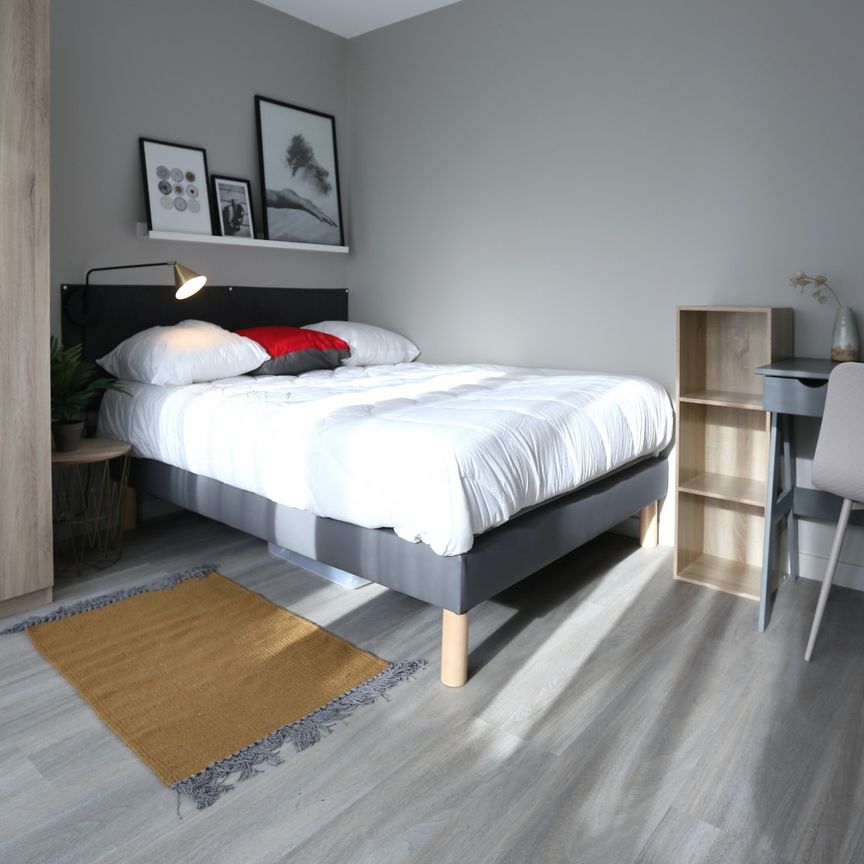 GACET Roommate 4 Bedrooms at Rennes - Photo 2