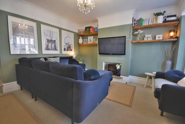 2 bedroom terraced house to rent - Photo 1