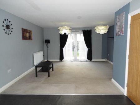 3 bedroom townhouse to rent - Photo 2