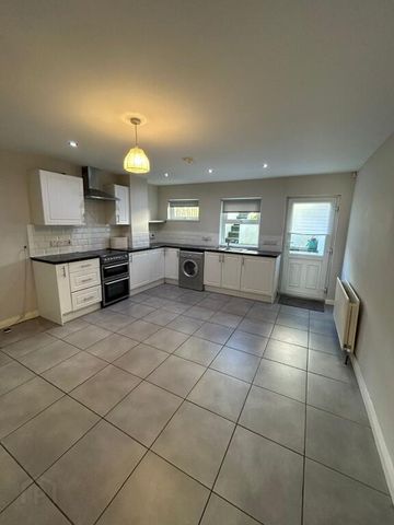 10 Lower Crescent, Comber, BT23 5BU - Photo 5