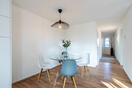 Cozy 3.5-room apartment in a quiet location in Staad - Photo 2