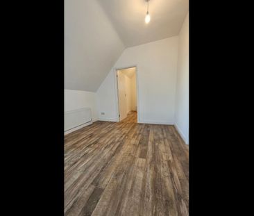 2 Bed Flat, Plashet Road, E13 - Photo 5