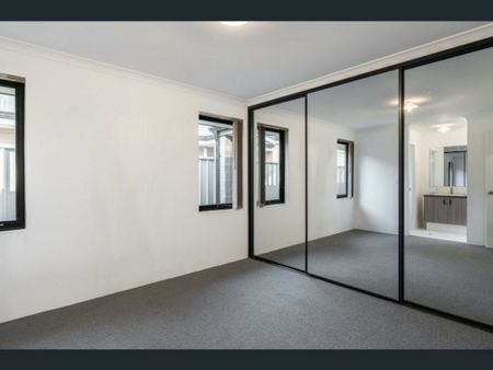 Low-Maintenance Living in a Convenient Location - Photo 5