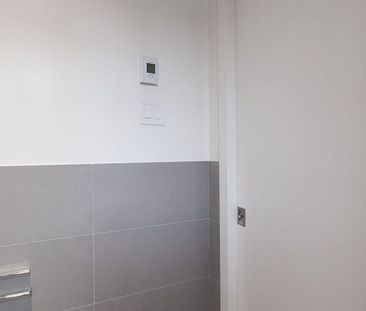 25 Avenue des Pins O, Montréal, QC - Photo 2
