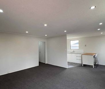 3 Bedroom Home in Melville – Fully Fenced, Next to Park - Photo 5