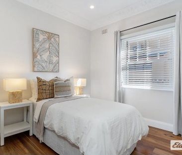 Sunsoaked Family Home - Photo 3