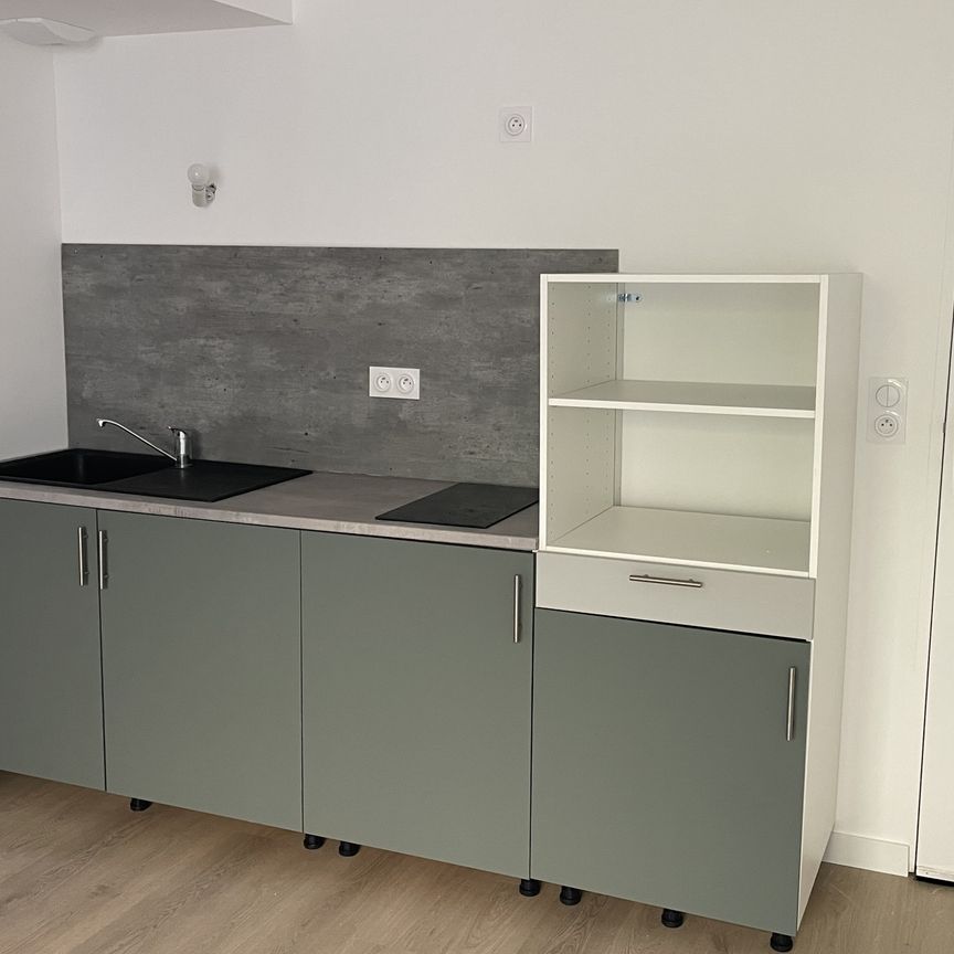 Location Appartement 3 pièces 52m² CHATEAU GONTIER 53200 - Photo 1