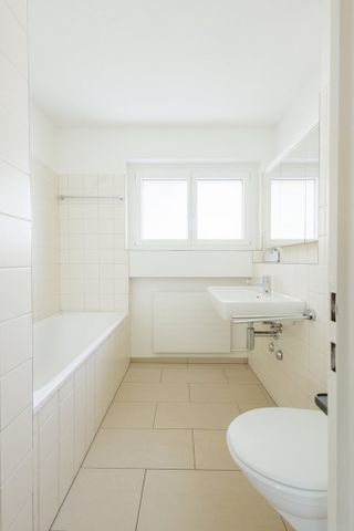 MIETEN OHNE MIETKAUTION - Terrassenwohnung mit Aussicht ins Grüne - Photo 5
