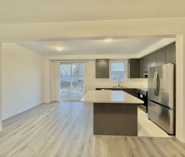 For Lease - 65 Kirkwood Way, Barrie, Ontario - Photo 4