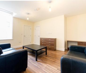 4 bedroom maisonette to rent - Photo 1