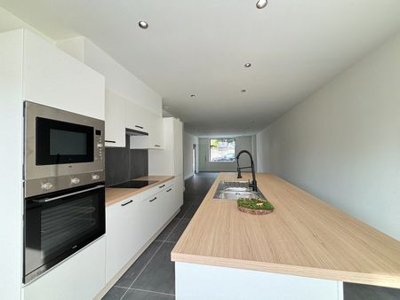 PRACHTIGE GERENOVEERDE ENERGIEZUINIGE WONING MET TUIN EN GARAGE - Foto 5