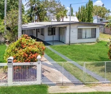 Walking distance to the cinemas, restaurants and coffee shops! - Photo 6