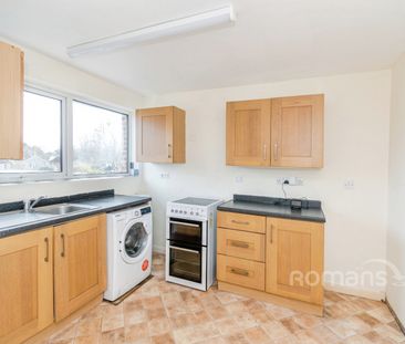 3 bedroom apartment to rent - Photo 2