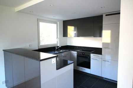 "Attraktive Wohnung mit Balkon an guter Lage nähe Schloss" - Photo 2