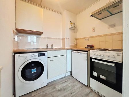 1 bedroom flat to rent - Photo 5