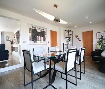 5 Bedroom Detached To Let - Photo 6