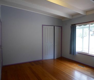 Charming 4-Bedroom Family Home in Peaceful Mount Evelyn - Photo 1