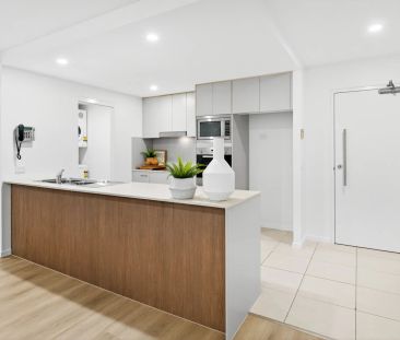 Beautifully presented ground floor apartment - Photo 2