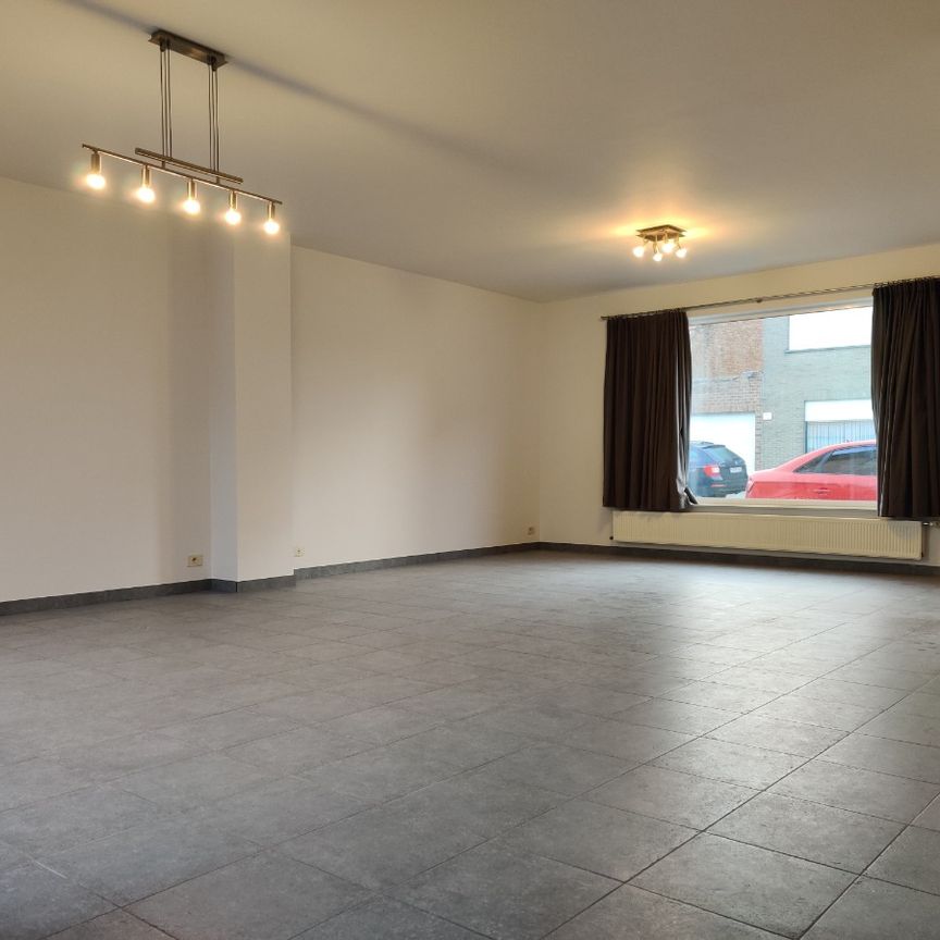 Mooie woning met 3 slaapkamers, tuin en garage - Foto 1