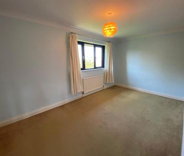 4 bedroom detached house to rent - Photo 5