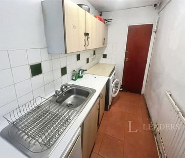 1 bedroom detached to rent Cromwell Hill, Luton, Bedfordshire, LU2 - Photo 2