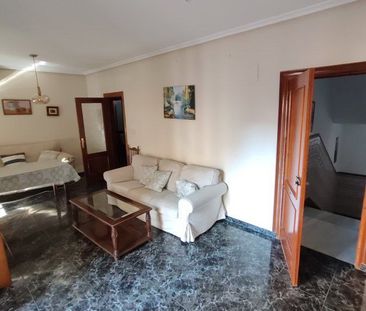 Alquiler Habitación en Ejido Belén, Jaén - Foto 2