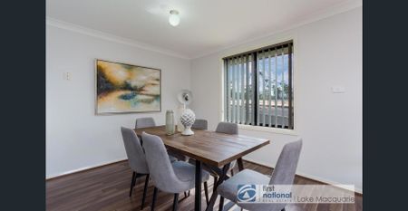 Beautiful Family Home Backing Onto a Peaceful Reserve - Photo 5