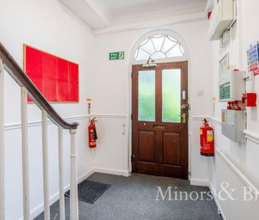 1 bedroom in a house share to rent - Photo 4