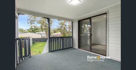 Renovated Upstairs Unit with Spacious Living - Photo 4